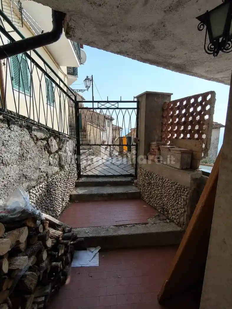 Appartamento in vendita a Cervara di Roma