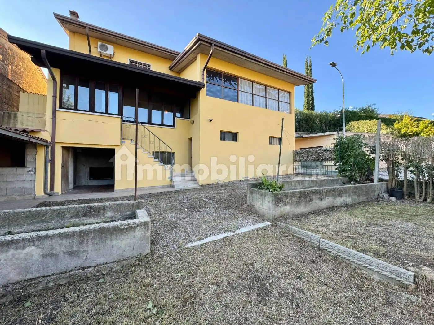 Villa in vendita a Pozzolengo