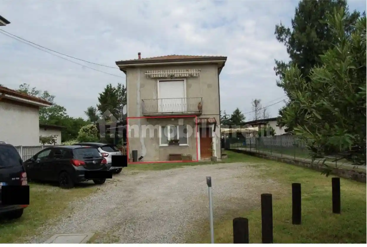 Villa in vendita a Cavaria con Premezzo