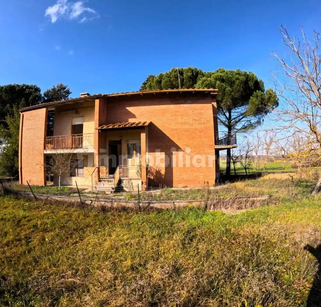 Casa indipendente in vendita a Casole d'Elsa