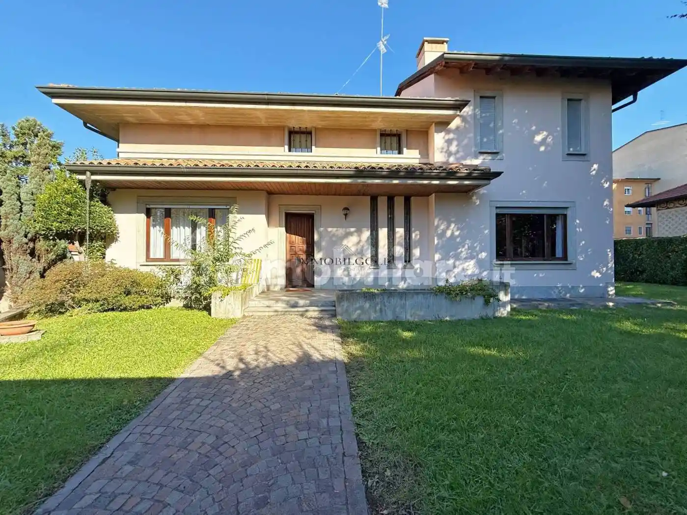 Villa in vendita a Abbiategrasso