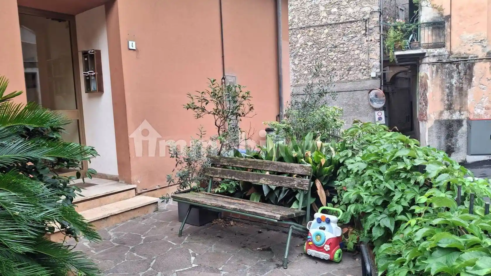 Appartamento in vendita a Finale Ligure