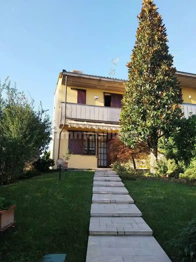 Villetta a schiera - foto 2