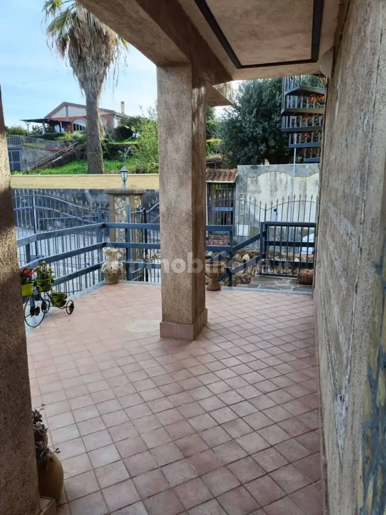 Palazzo - Edificio in Affitto - foto 5