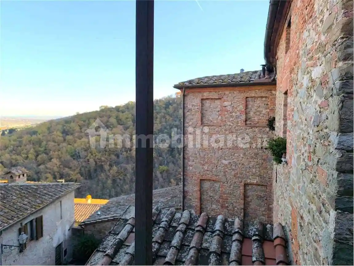 Casa indipendente in vendita a Sinalunga