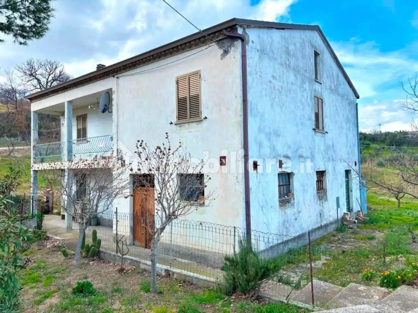 Villa in vendita a Roccaspinalveti