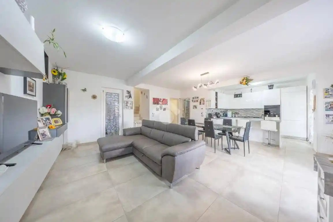 Villetta a schiera in vendita a Guidonia Montecelio