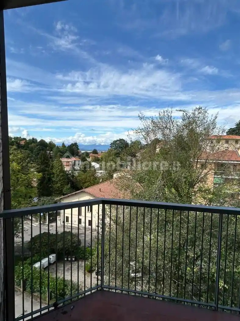 Trilocale via Carlo Goldoni, Bosto, Varese - foto 2