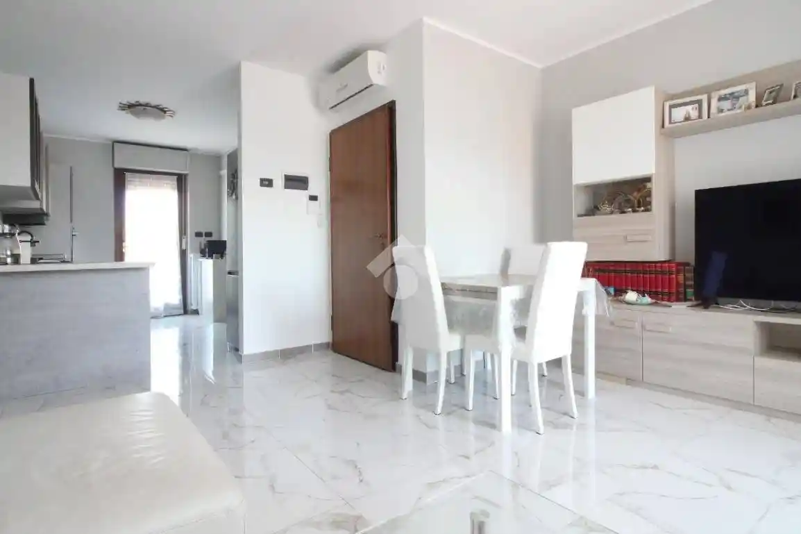 Trilocale via Pietro Nenni 18, Vallone, Pavia - foto 3