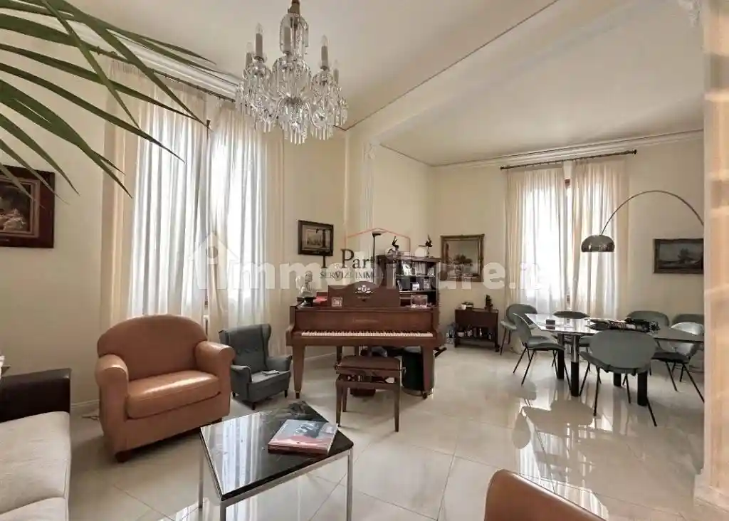 Casa indipendente in vendita a Firenze