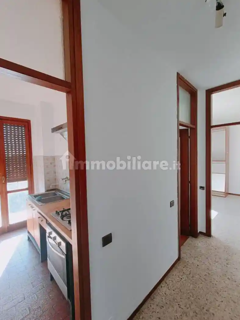 Bilocale buono stato, quarto piano, Sant'Andrea, Novara - foto 3