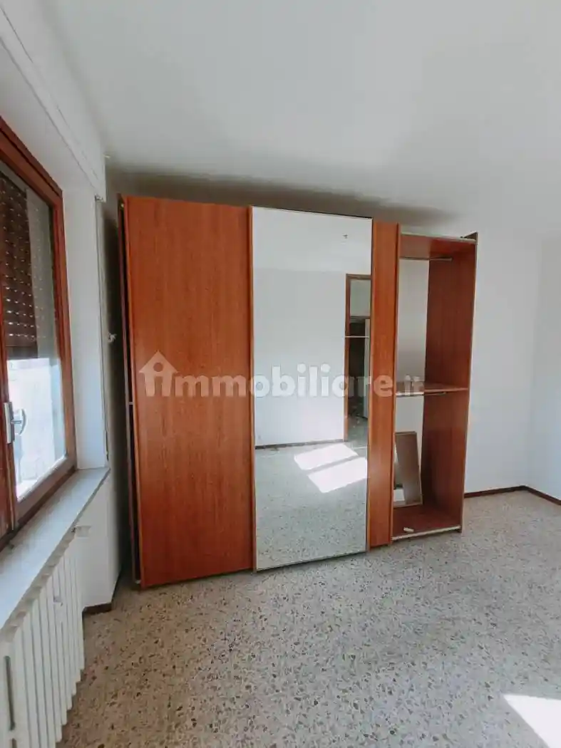 Bilocale buono stato, quarto piano, Sant'Andrea, Novara - foto 4