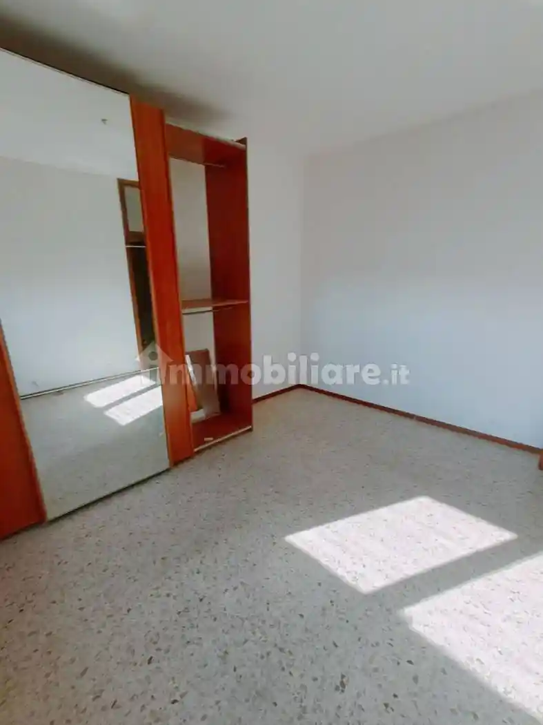 Bilocale buono stato, quarto piano, Sant'Andrea, Novara - foto 5