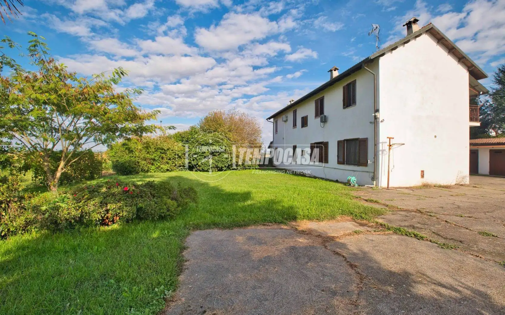 Casa indipendente in vendita a Pezzana