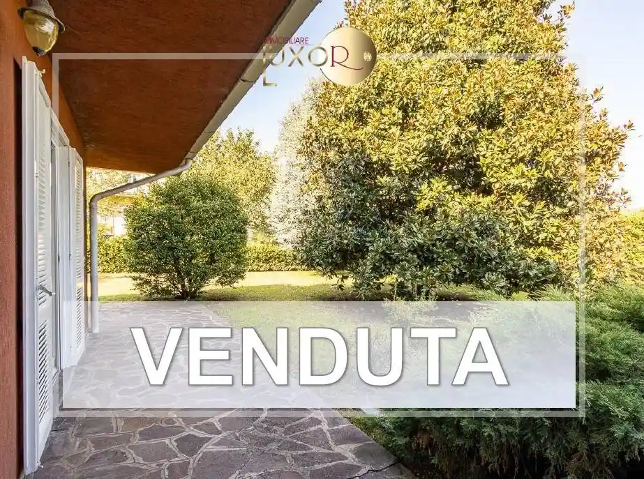Villa in vendita a Casatenovo
