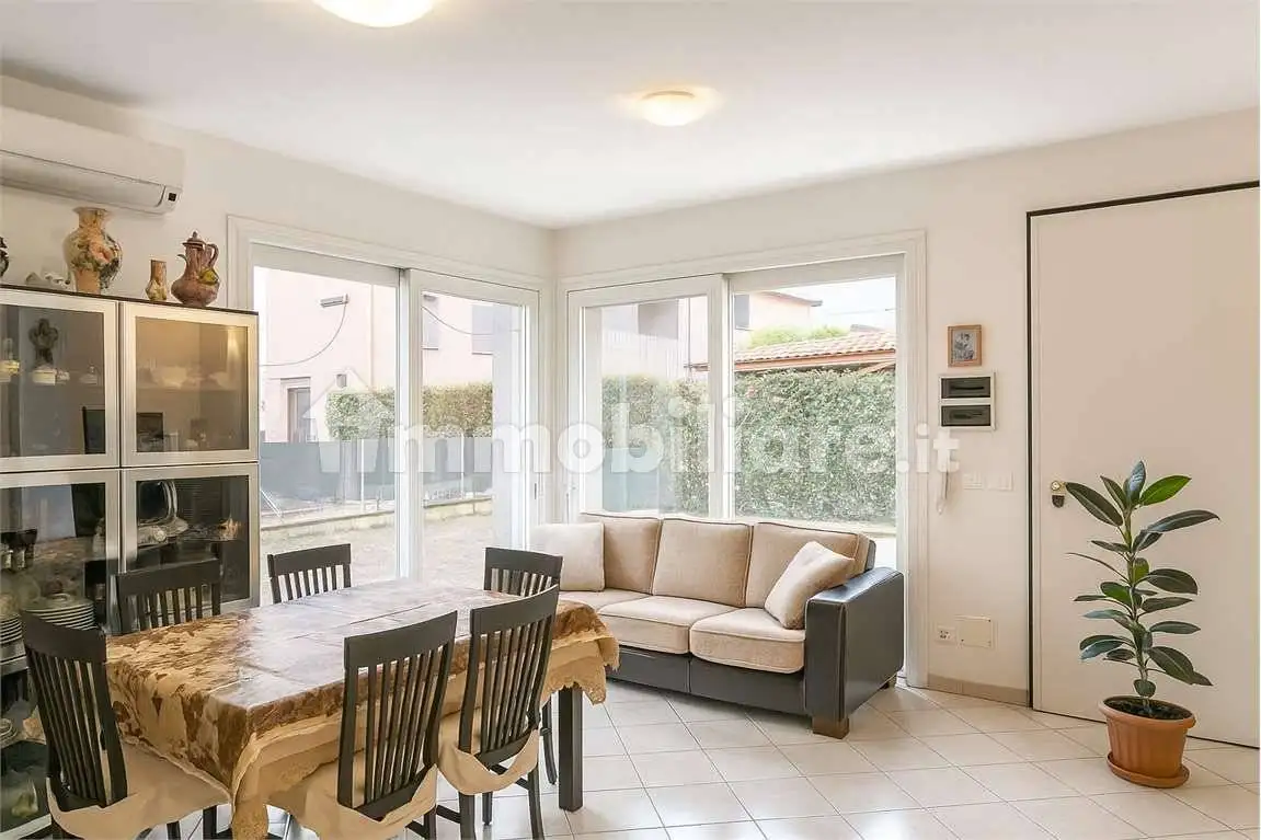 Villa in vendita a Ozzano dell'Emilia