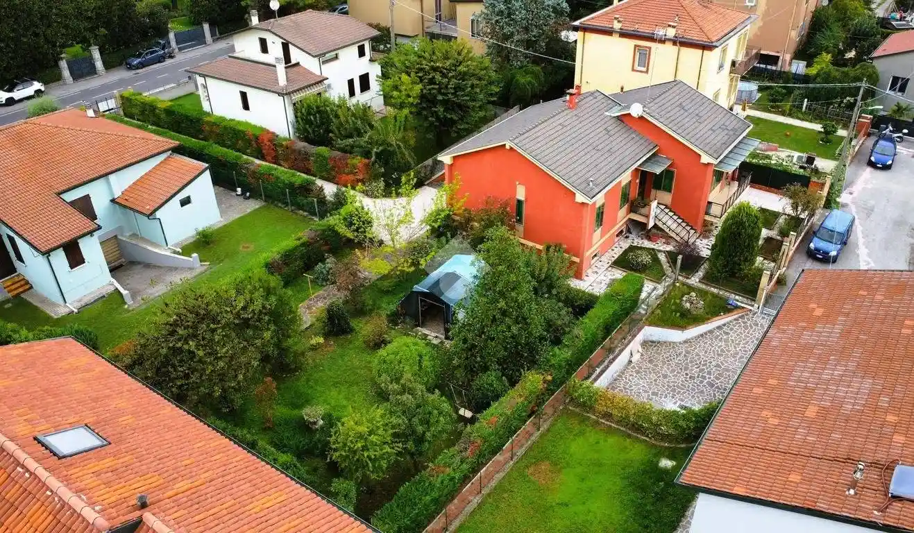 Villa unifamiliare via Asola 11, Dosso del Corso - Chiesanuova, Mantova - foto 2