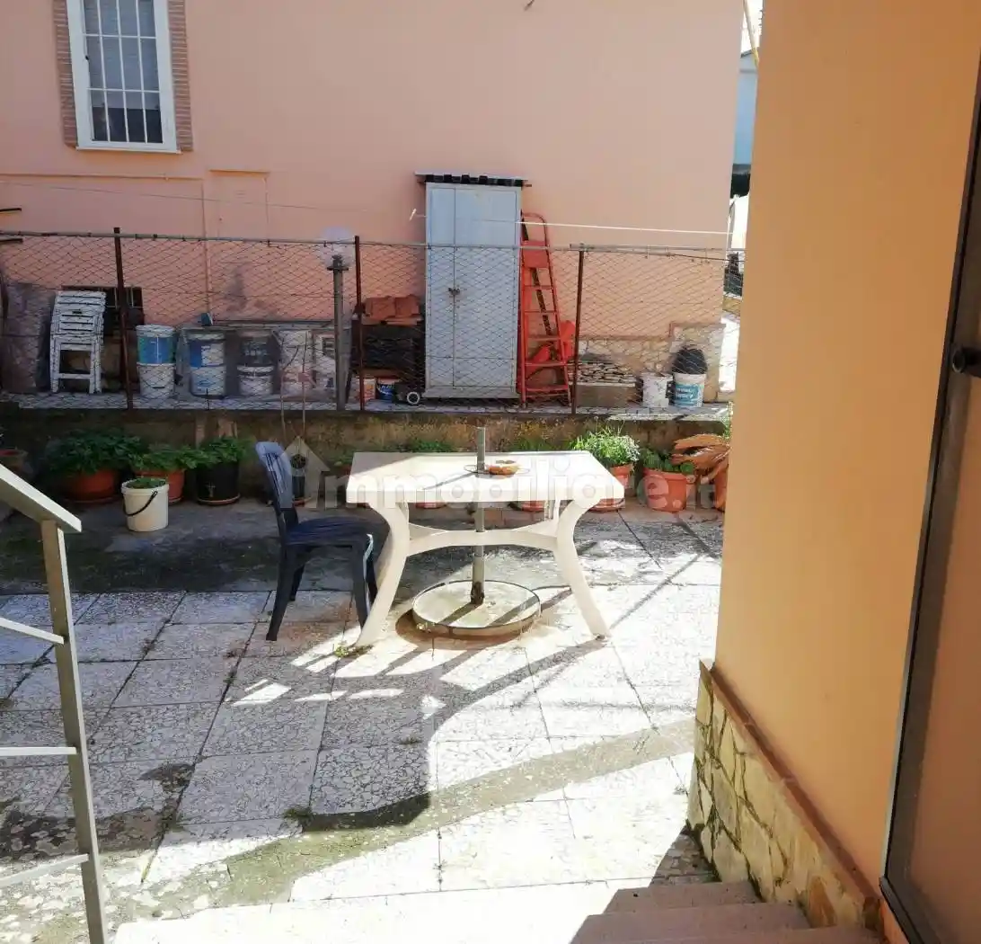 Villa unifamiliare via Delibera No Number, Zona Calcatore, Zona Ospedale, Periferia, Terracina - foto 4