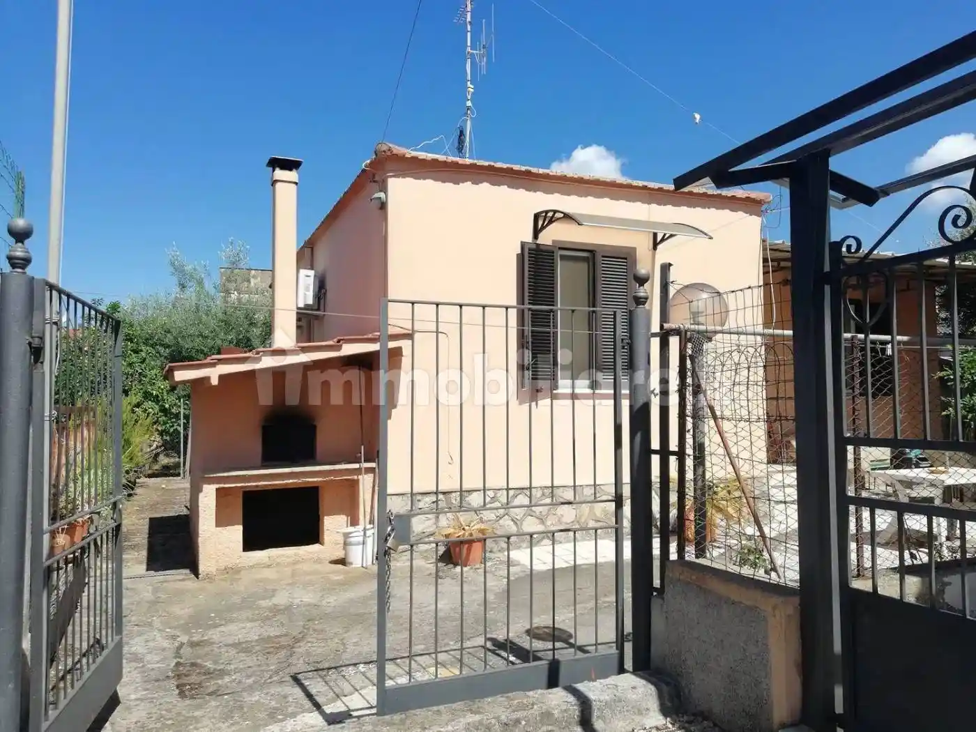 Villa unifamiliare via Delibera No Number, Zona Calcatore, Zona Ospedale, Periferia, Terracina - foto 5