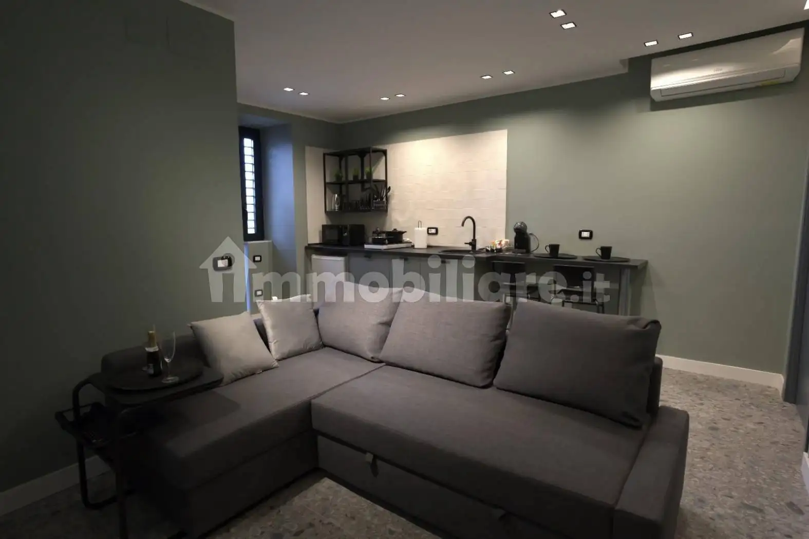 Appartamento in vendita a Napoli