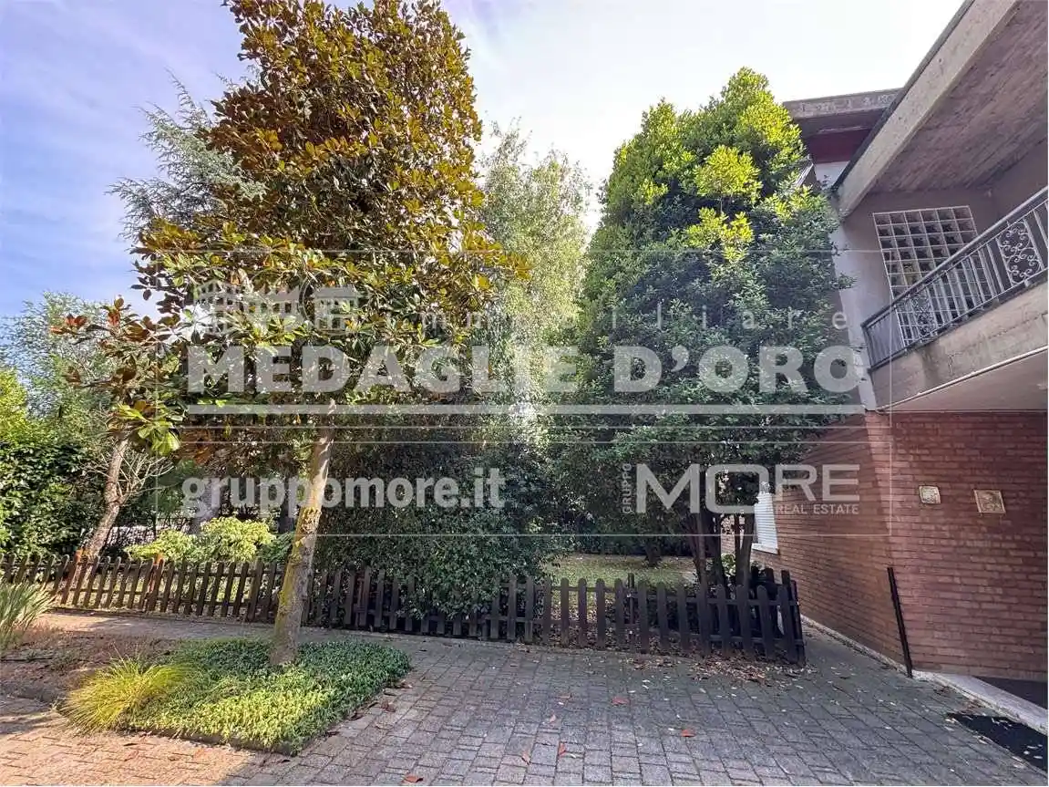 Appartamento in vendita a Modena