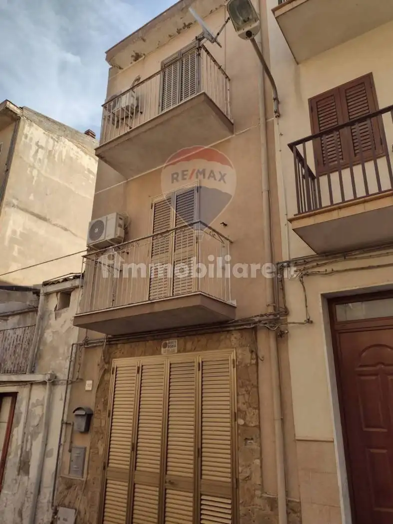 Casa indipendente in vendita a Mirabella Imbaccari