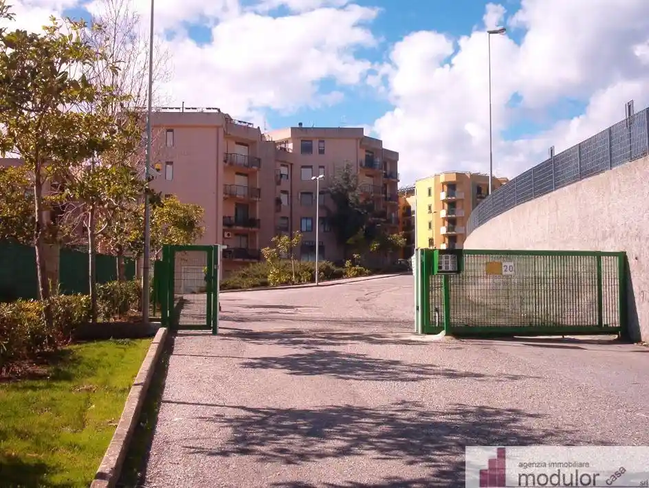 Bilocale viale Barlaam da Seminara 24, Mater Domini - Cavita, Catanzaro - foto 3
