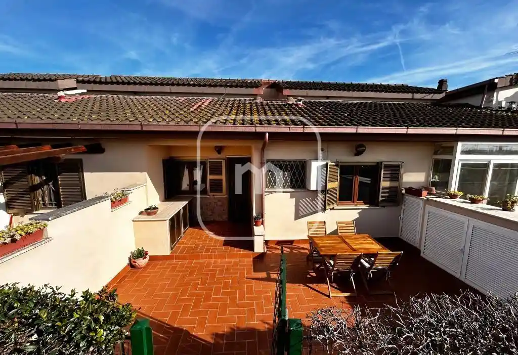 Villetta a schiera in vendita a Pomezia