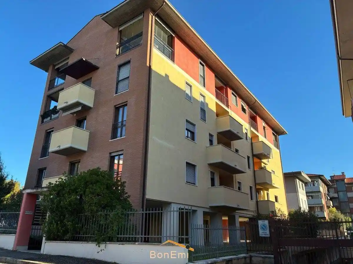 Appartamento via Eleonora Duse 24, Ponte Crencano, Verona - foto 2
