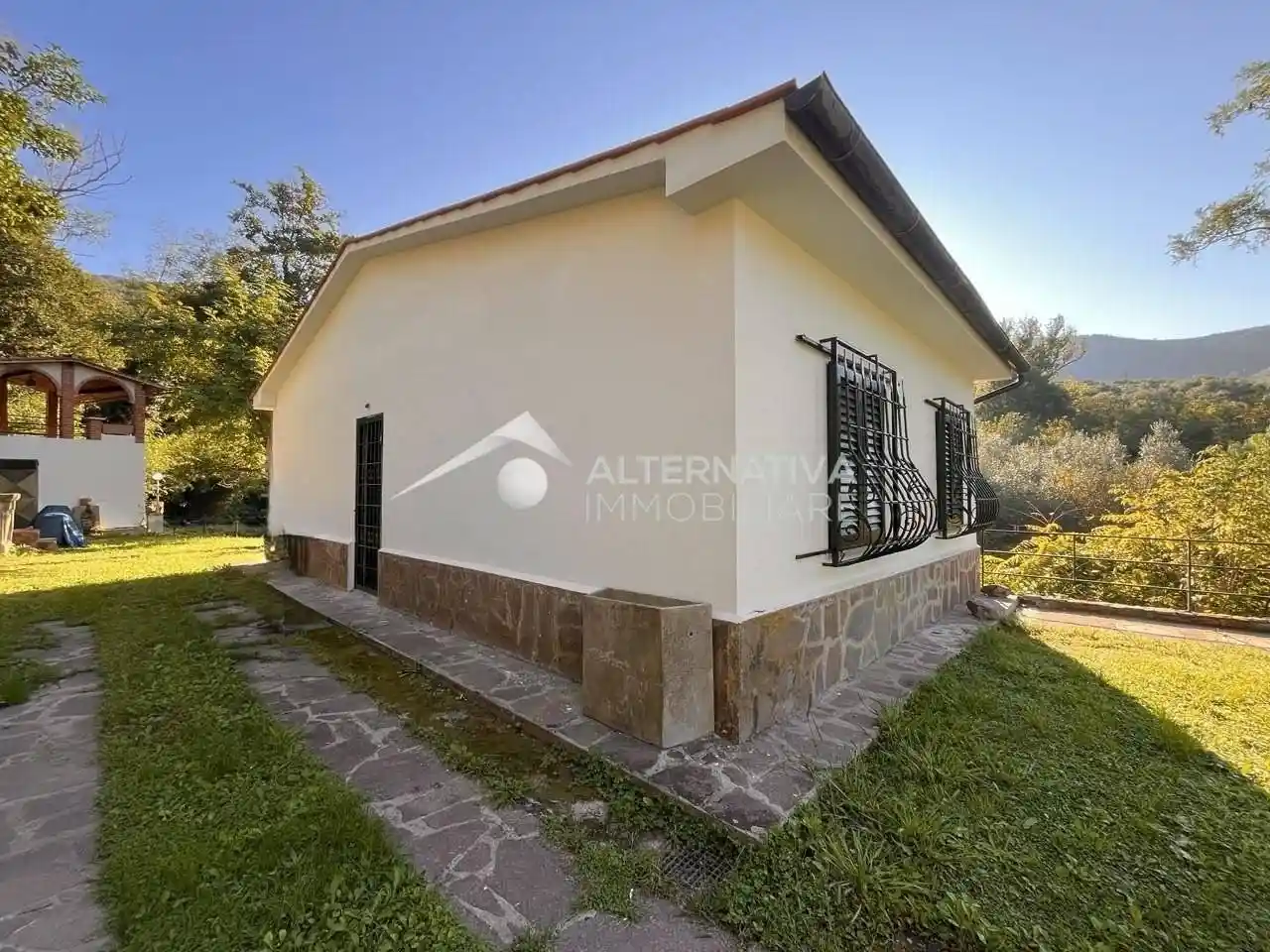 Casa indipendente in vendita a Calci