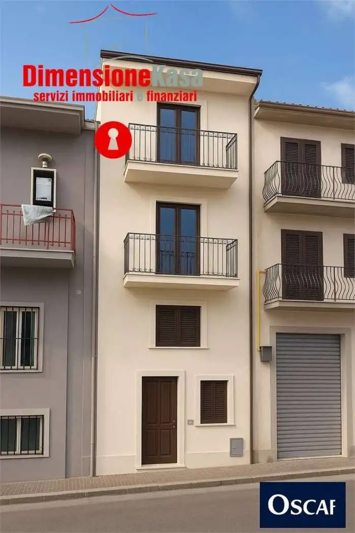 Casa indipendente in vendita a Mugnano del Cardinale