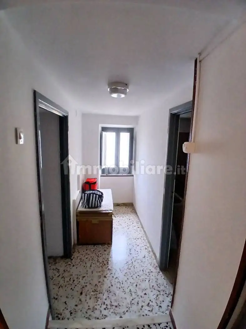 Trilocale via di Mezzo la Terra 20, Centro, Calascio - foto 5