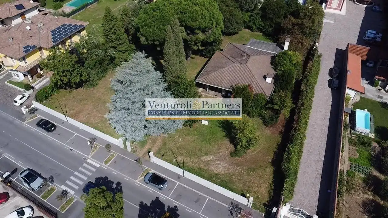 Villa in vendita a Prevalle