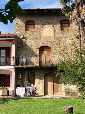 Casa indipendente in vendita a Cavour