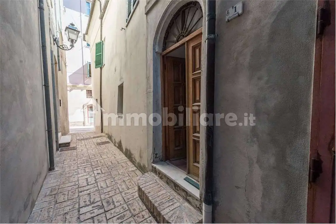 Casa indipendente in vendita a Città Sant'Angelo
