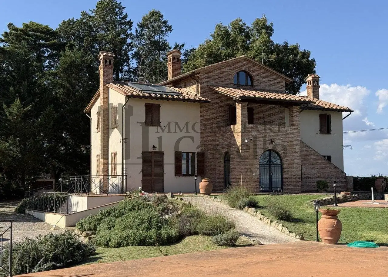 Rustico - Casale in vendita a Castiglione del Lago