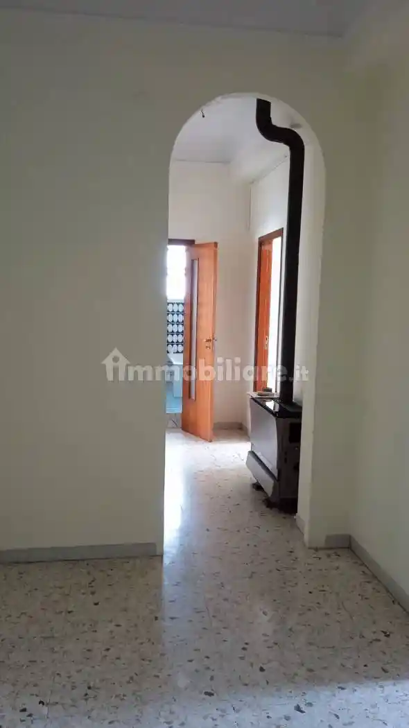 Trilocale buono stato, settimo piano, Tre Carrare, Taranto - foto 3