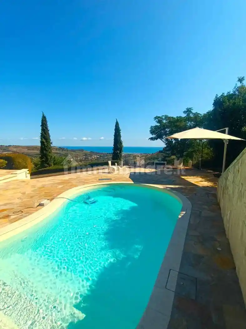 Villa in vendita a San Benedetto del Tronto