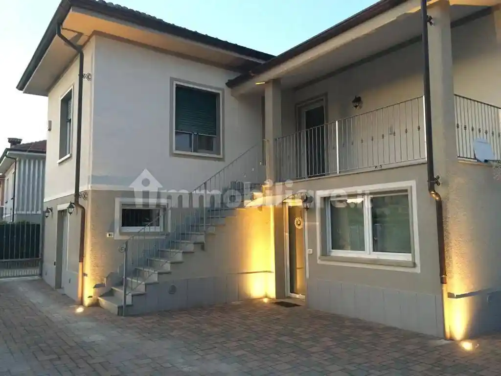 Villa in vendita a Trofarello