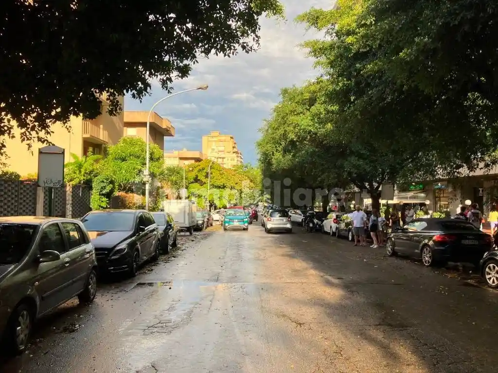 Appartamento in vendita a Palermo