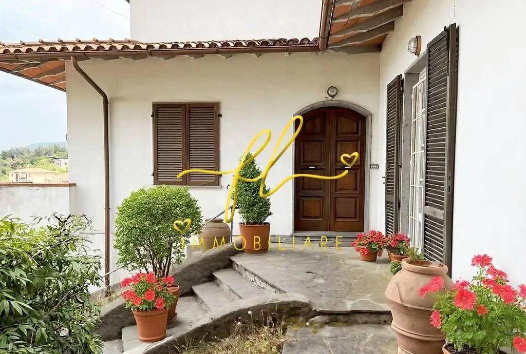 Villa unifamiliare, buono stato, 187 m², Centro, Castelnuovo di Val di Cecina - foto 2