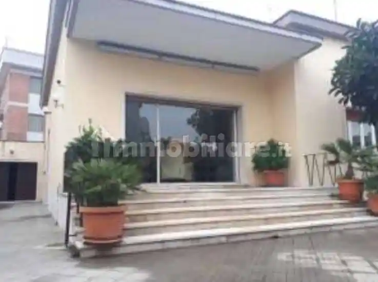 Villa in vendita a Brindisi