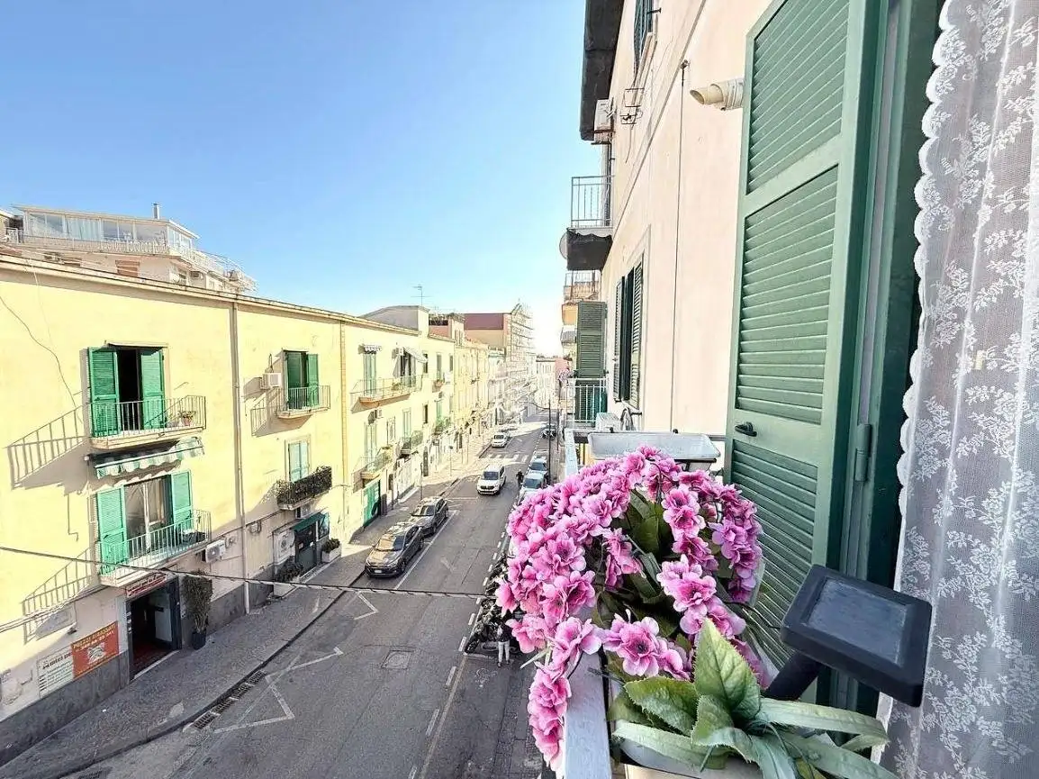 Appartamento in vendita a Pozzuoli