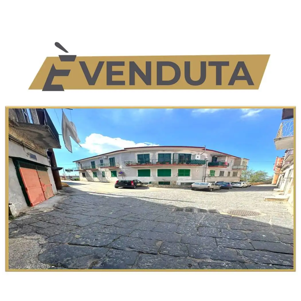Appartamento in vendita a Napoli