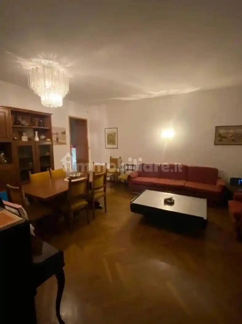 Casa indipendente in vendita a Urbino