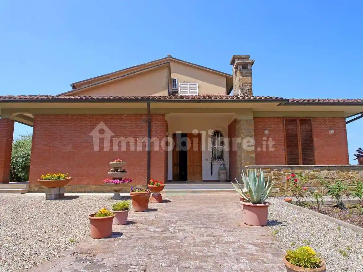 Villa in vendita a Castelnuovo Berardenga
