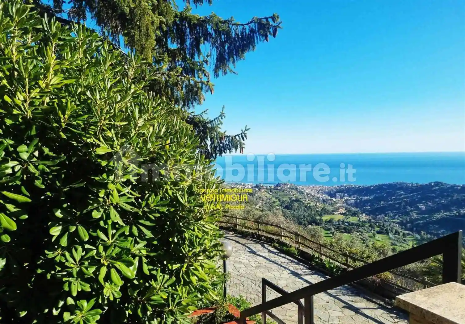 Villa in vendita a Sanremo
