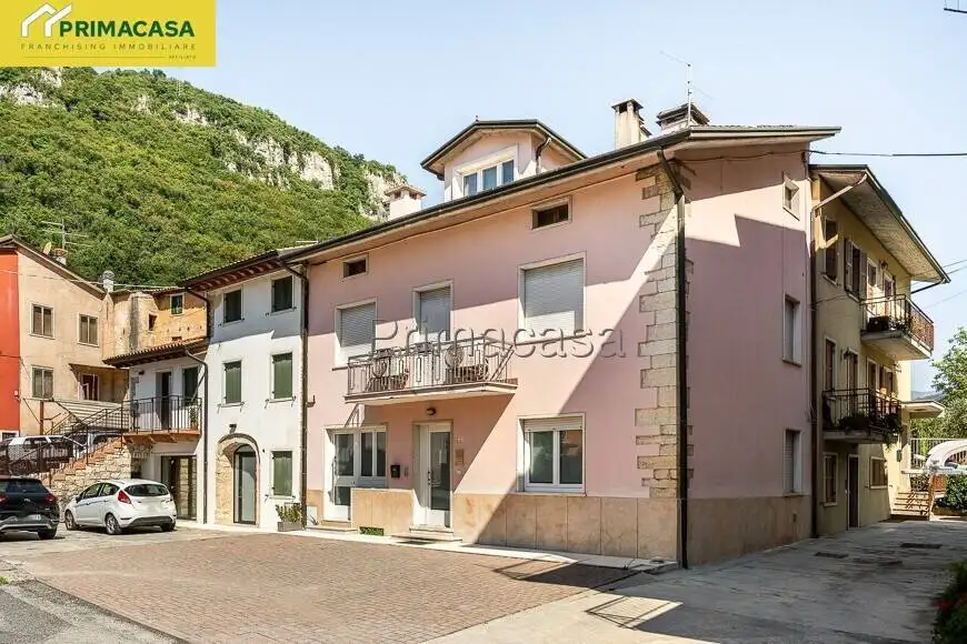 Casa indipendente in vendita a Grezzana