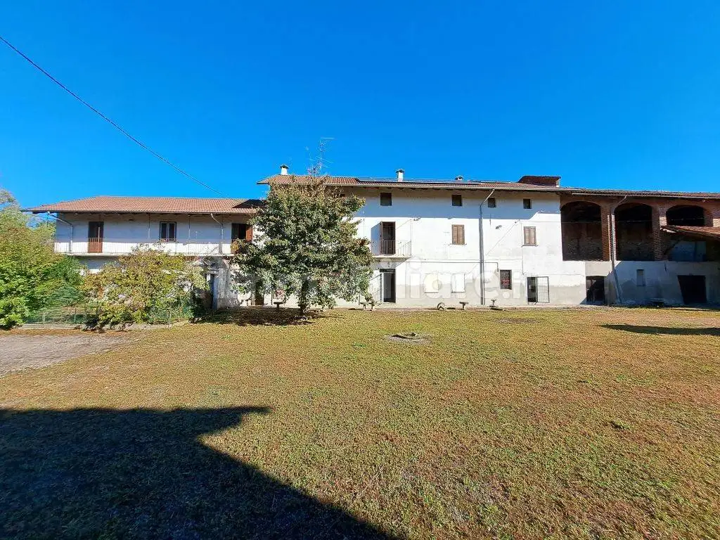 Palazzo - Edificio in vendita a Greggio