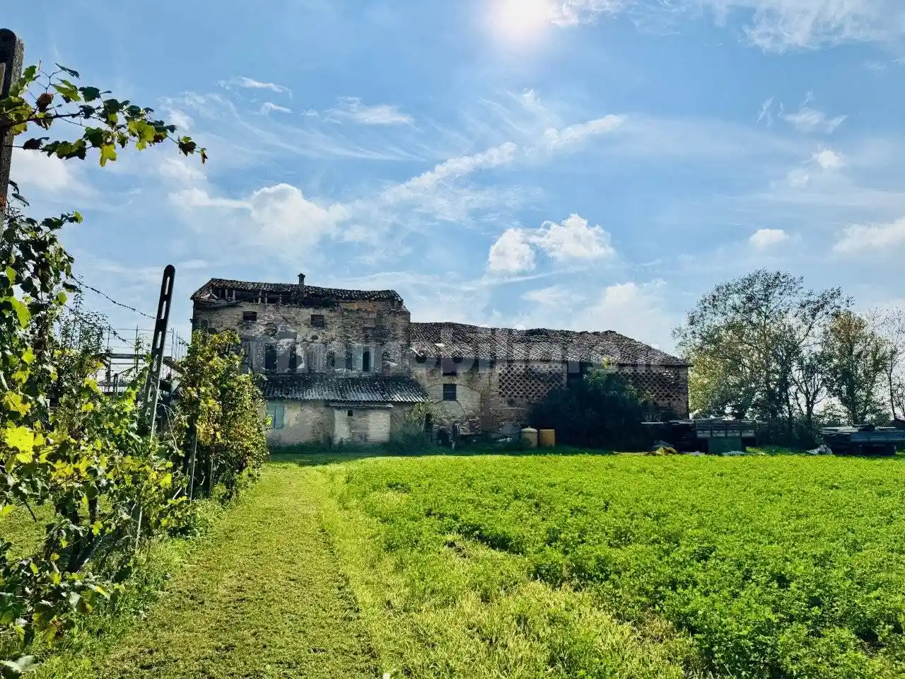 Rustico - Casale in vendita a Parma